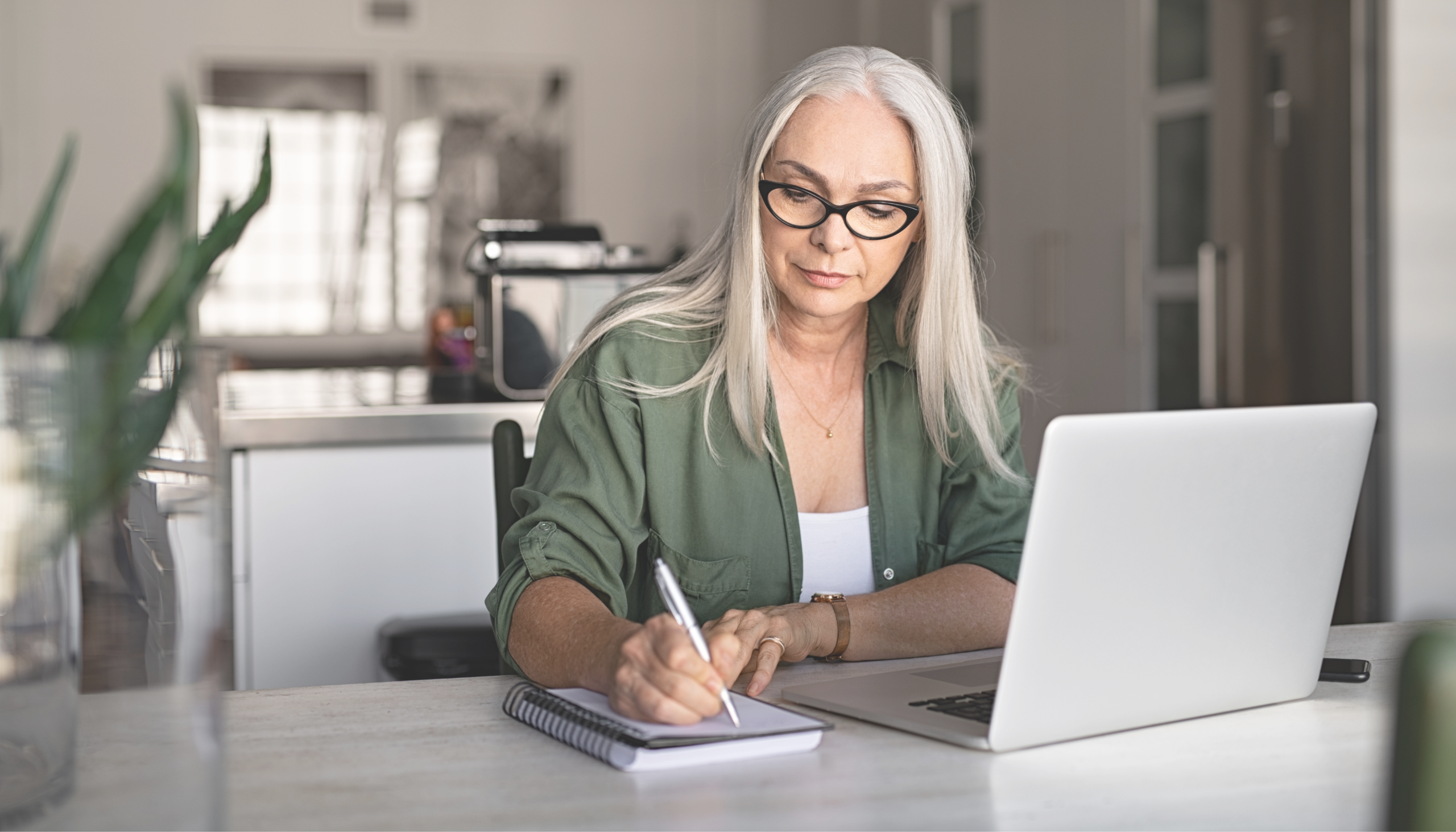 woman-working-laptop-v2